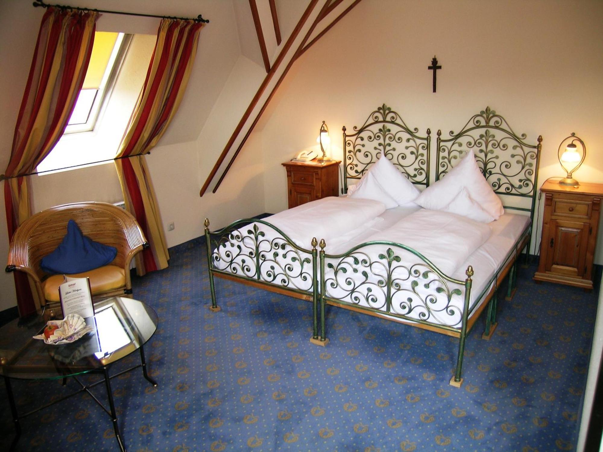 Simones Hotel Fuerstenhof Ландсгут Номер фото
