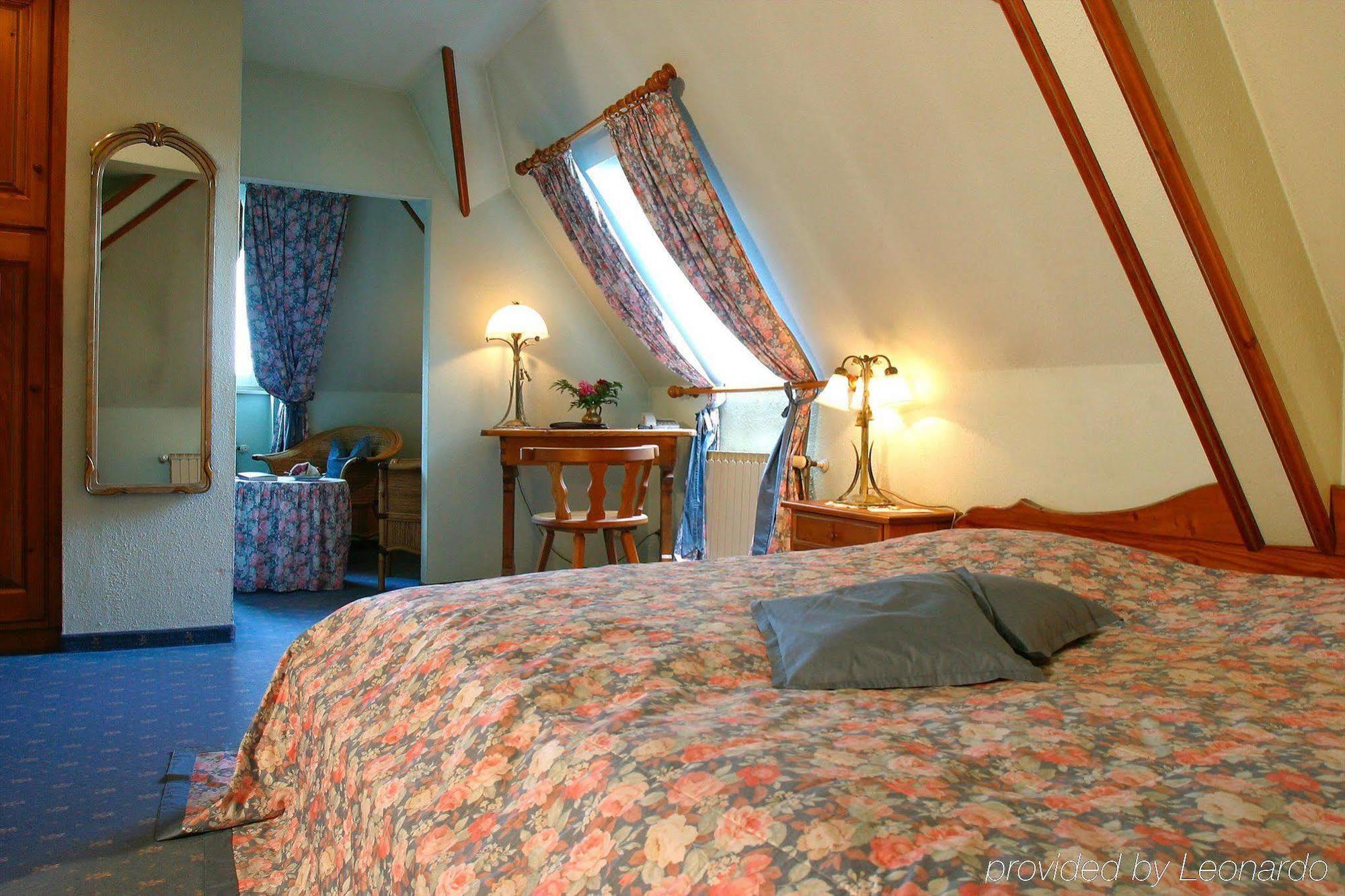Simones Hotel Fuerstenhof Ландсгут Номер фото