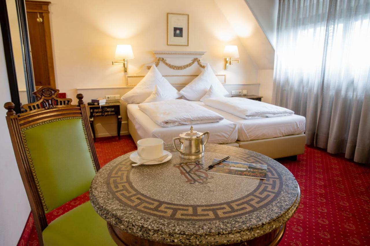 Simones Hotel Fuerstenhof Ландсгут Екстер'єр фото